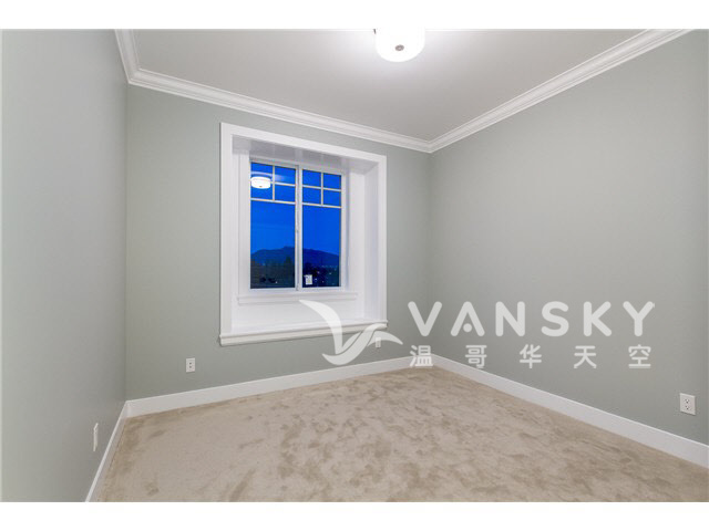 250909102710_bed room 3.jpg